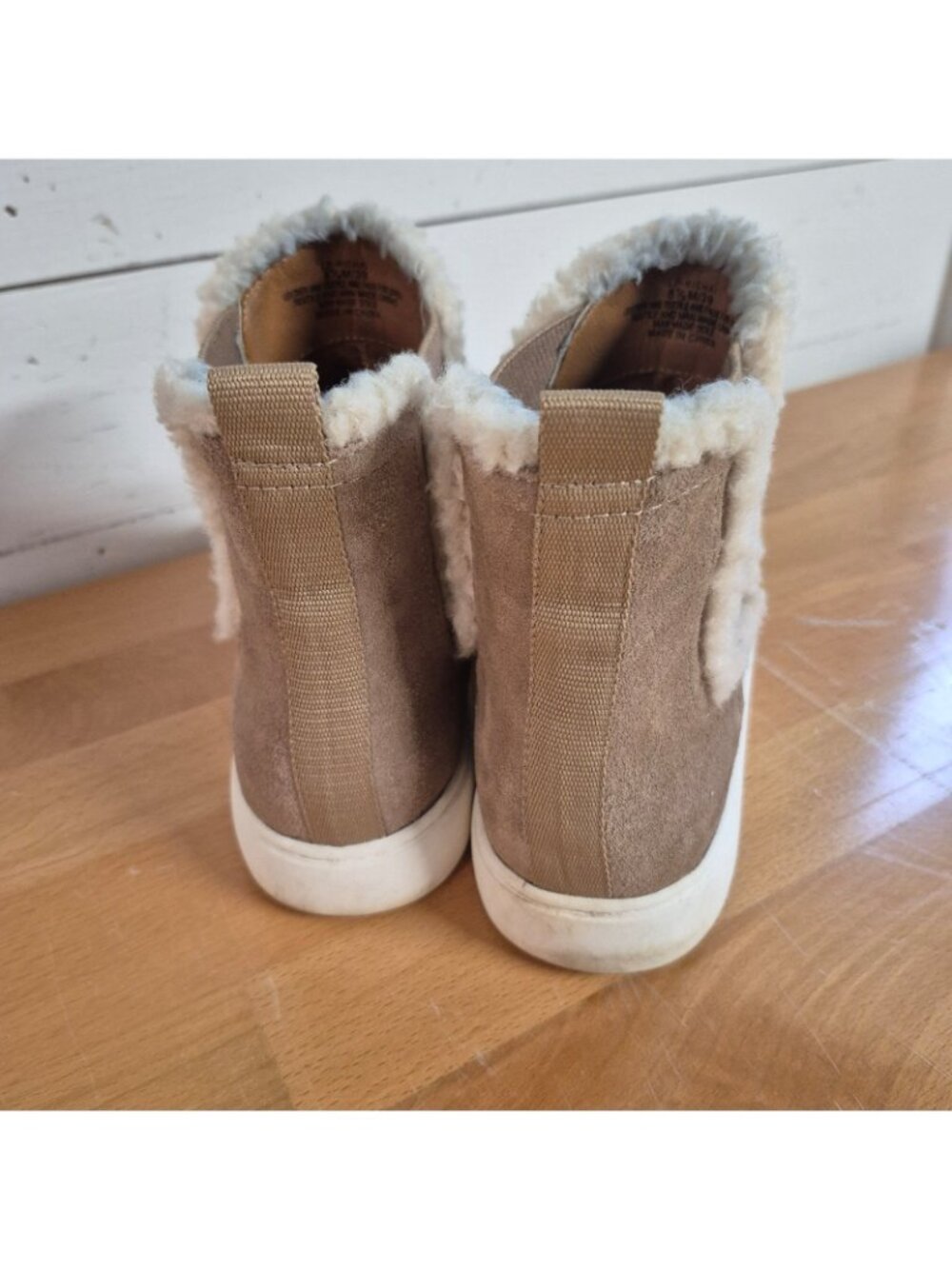 Lucky brand Womens Faux Fur-Lined Suede Slip-On Ankle Boots Size 8.5M - Picture 5 of 9